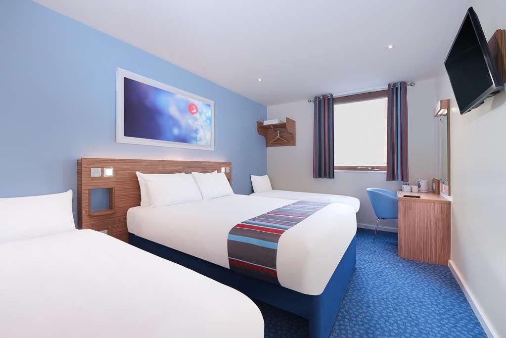 Travelodge Caerphilly Pokoj fotografie
